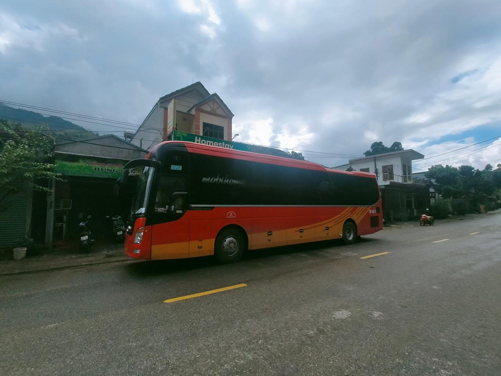 Hoa Son Tra Hotel Mu Cang Chai Esterno foto